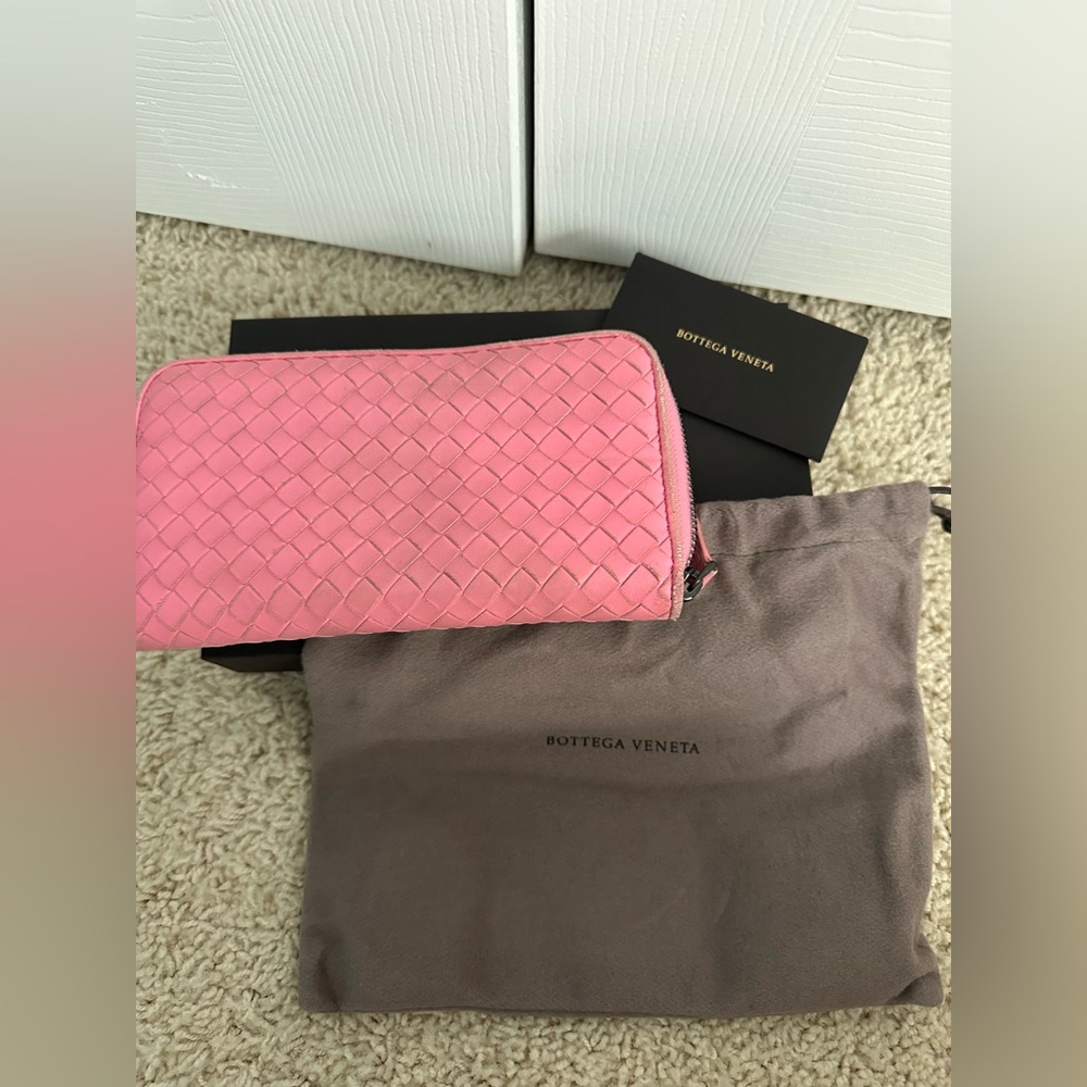 Authentic Bottega Veneta Pink Woven Leather Wallet
